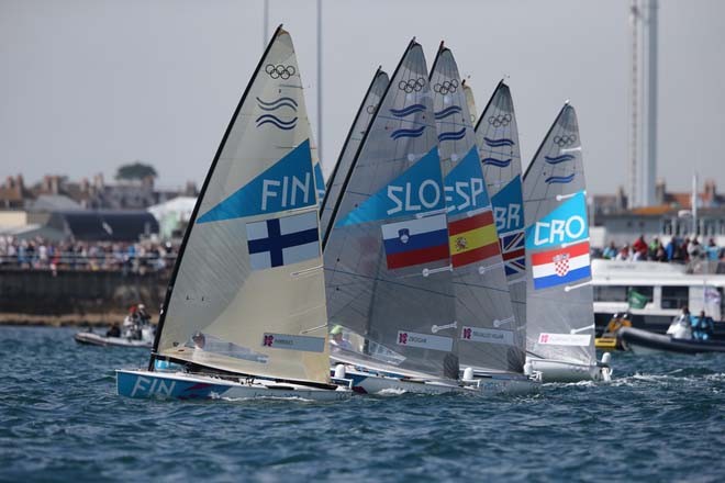 Finn Medal Race fleet - London 2012 Olympic Sailing Competition © Francois Richard